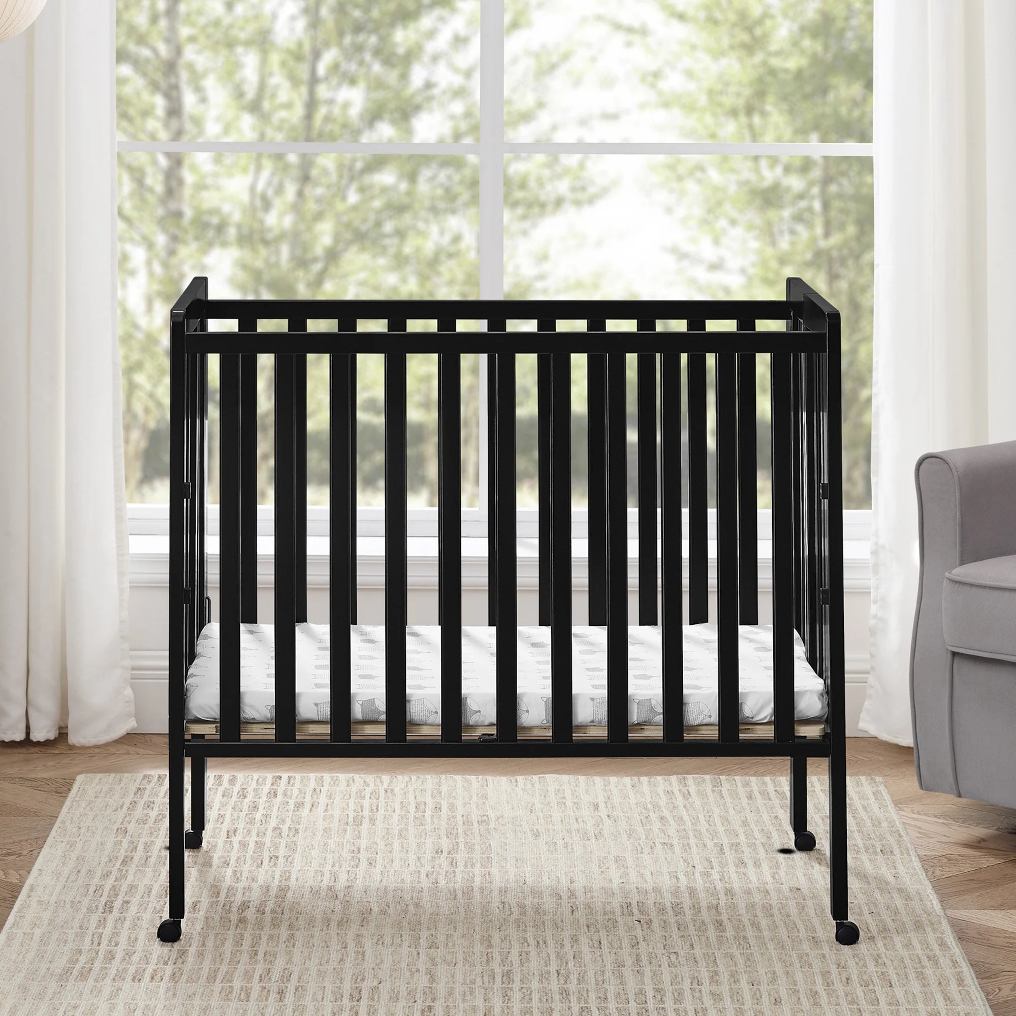 Delta Children Lee Portable Folding Mini Crib with 1.5 - Inch Mattress - Greenguard Gold Certified, Bianca White
