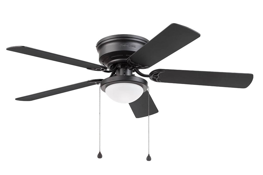 Harbor Breeze Armitage 52-in Matte Black Indoor Flush Mount Ceiling Fan with Light (5-Blade)