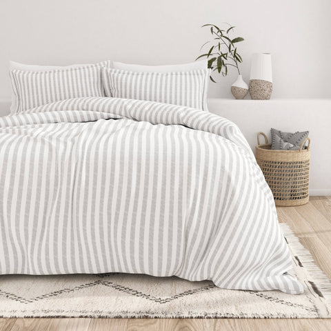 Home Collection Duvet Cover Set (3-Piece): Rugged Stripes-Light Gray/Twin